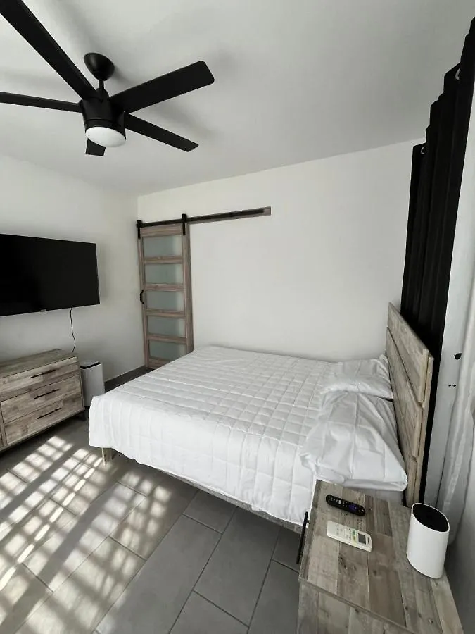 Sea Breeze Tunnel Hideaway 2 Apartment Quebradillas